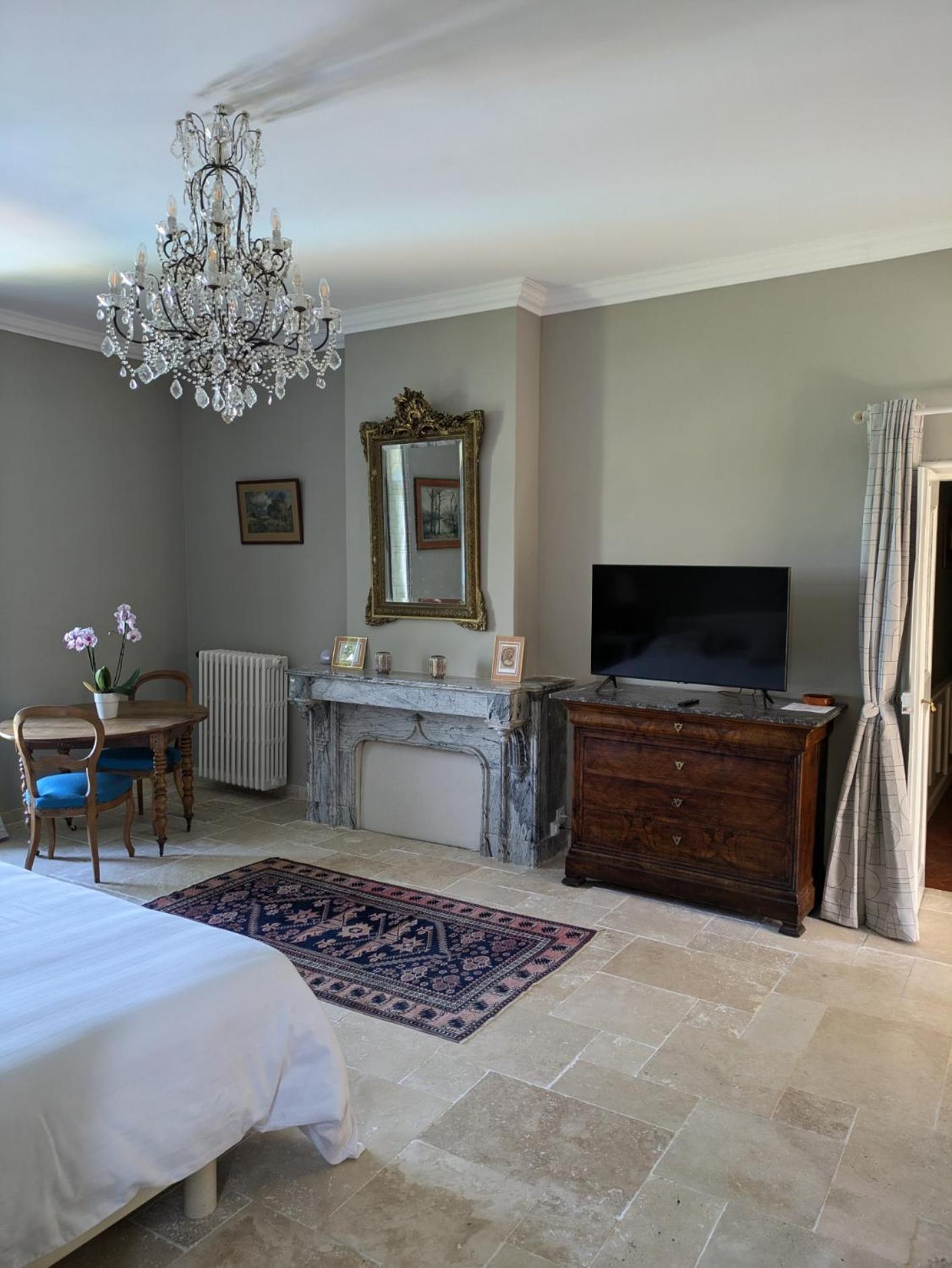 Le Domaine Du Soulier -Gite Et Chambres D'Hotes - La Maison Du Gardien Tornac Kültér fotó
